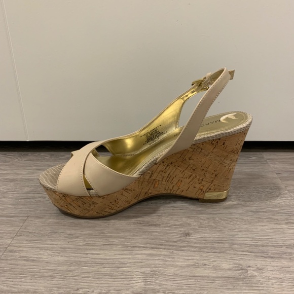 Nude Marc Fisher cork wedge heels size 6.5 - Picture 6 of 7